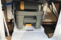 Toilet waste tank